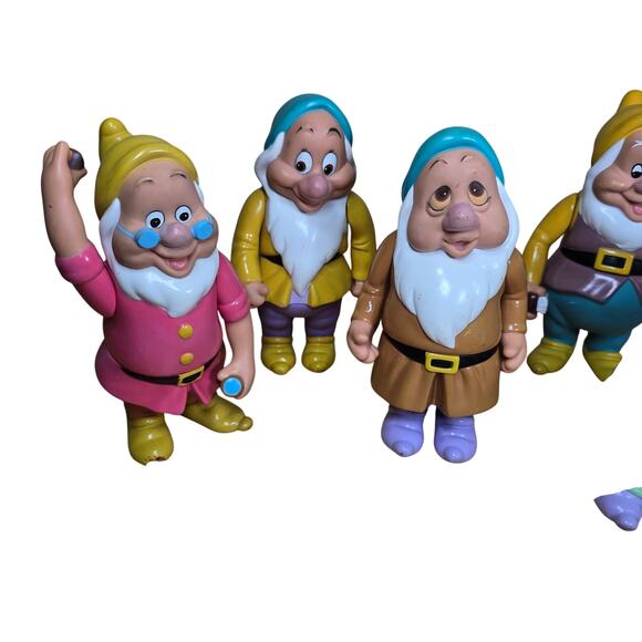 Vintage Set of Disney Thailand Seven Dwarfs, Hard plastic/rubber . Snow White - Picture 8 of 9